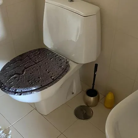 - Sleeps 4 - Pool - Parking